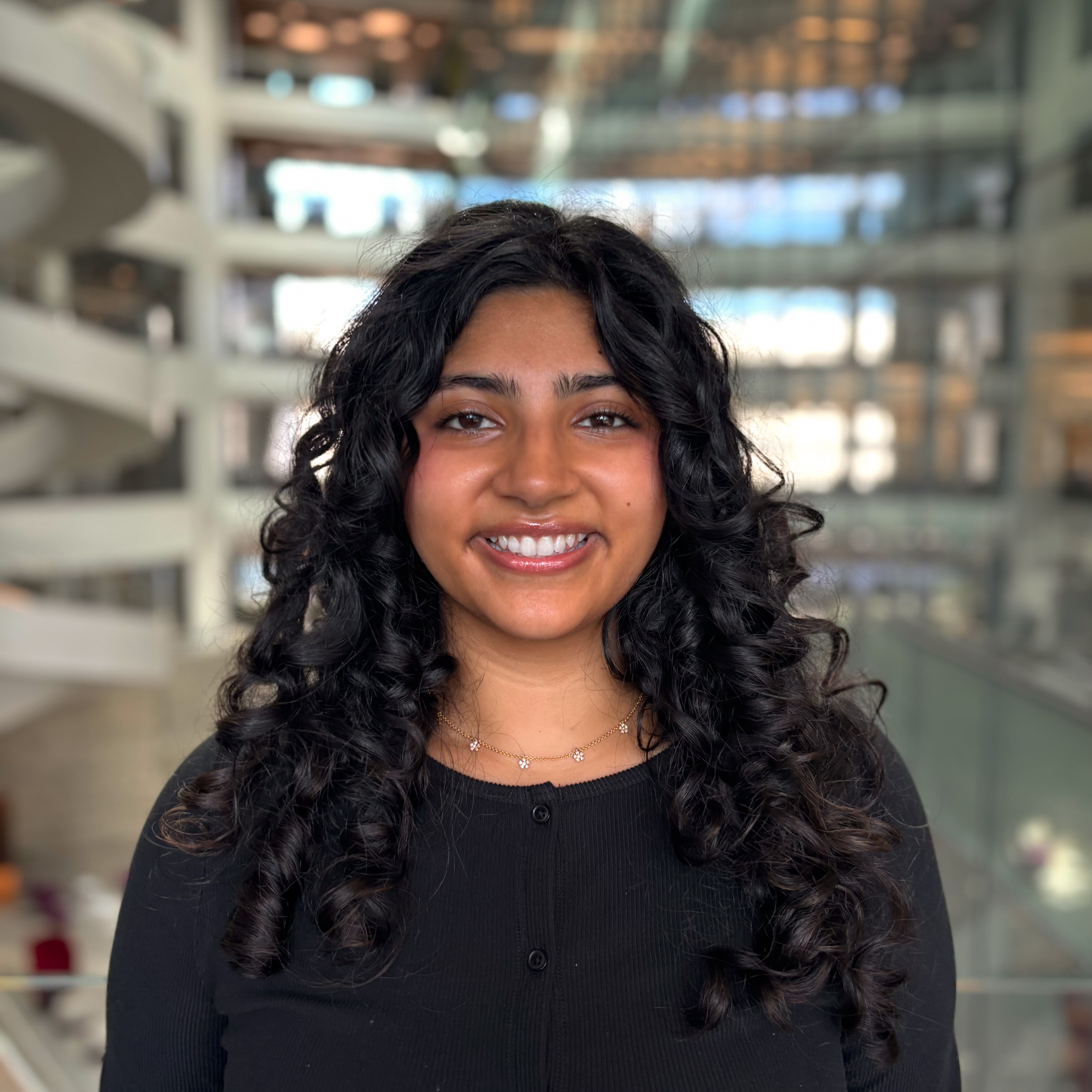 Sumaiya Dharsi headshot